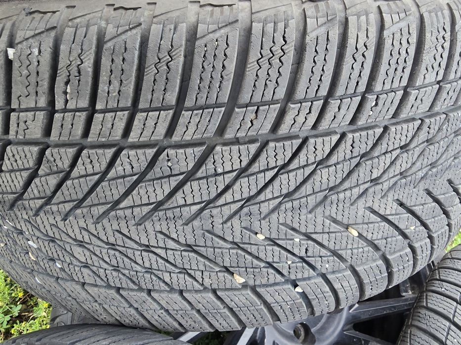 Roti  audi  255/35 r19