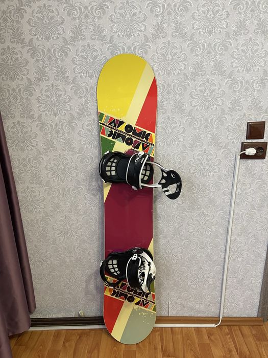 Placa snowboard 143 cm atomic cu legaturi