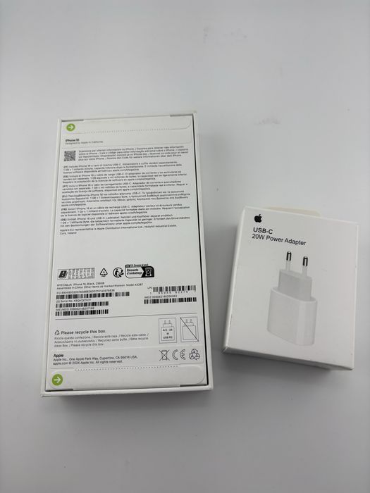 Apple iPhone 16, 256GB, 5G, Black. Sigilat, garantie Istyle