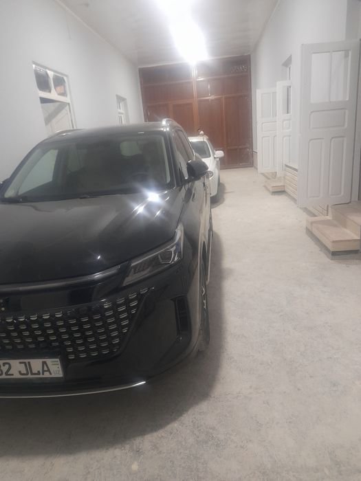 Fingon moshinasi sotiladi