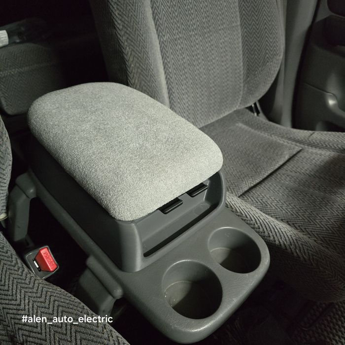 CR-V RD1. Подлокотник бардачек.
На заказ 50.000тг по предоплате 50%. С