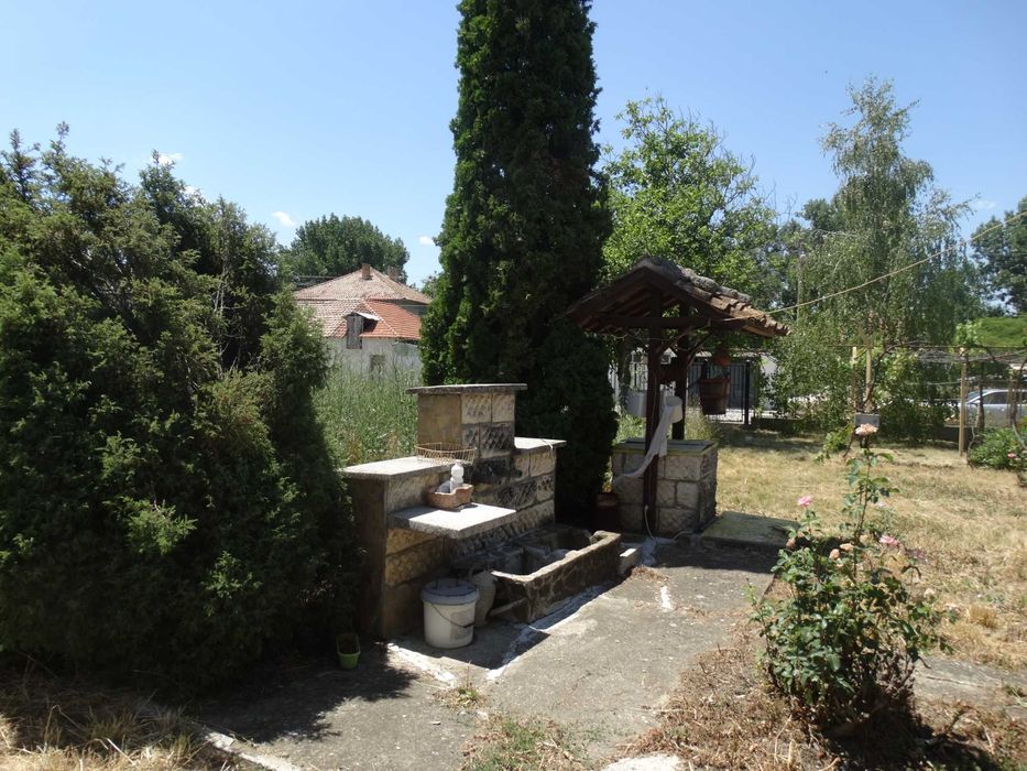 Продава се Къща в с. Разбойна, Област Търговище - 295 кв.м за 811 €/кв.м - Снимка #4