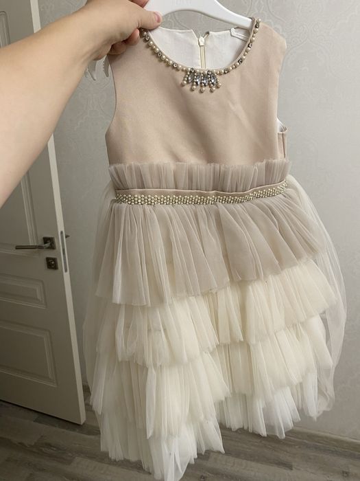 Продам детские вечерние платья