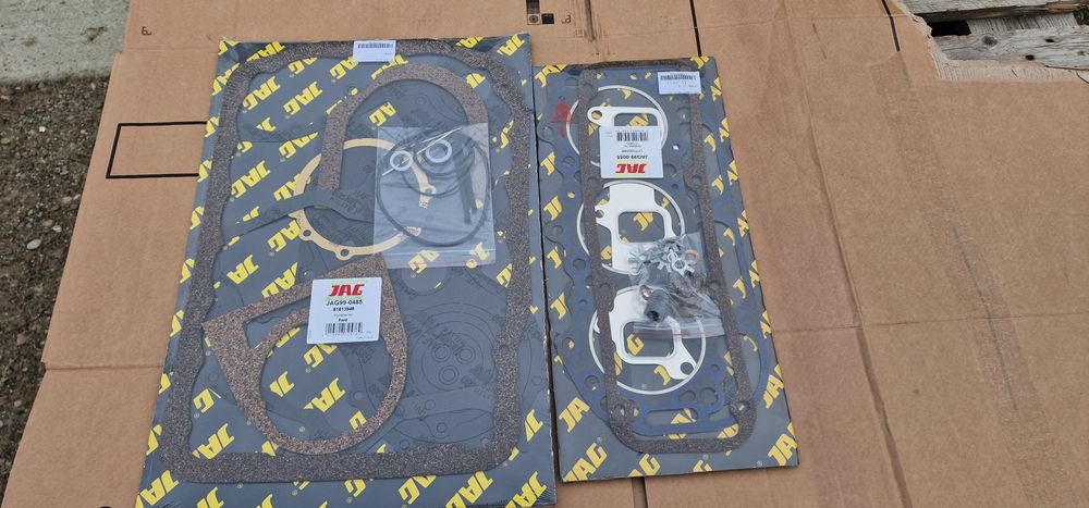 Set garnituri tractor ford 3000 full toate garnituri motor preț 350 le
