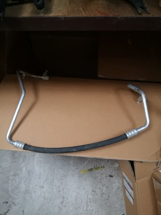 Conducta ac Dacia Duster 1,6 16 Valve cod 924906247r