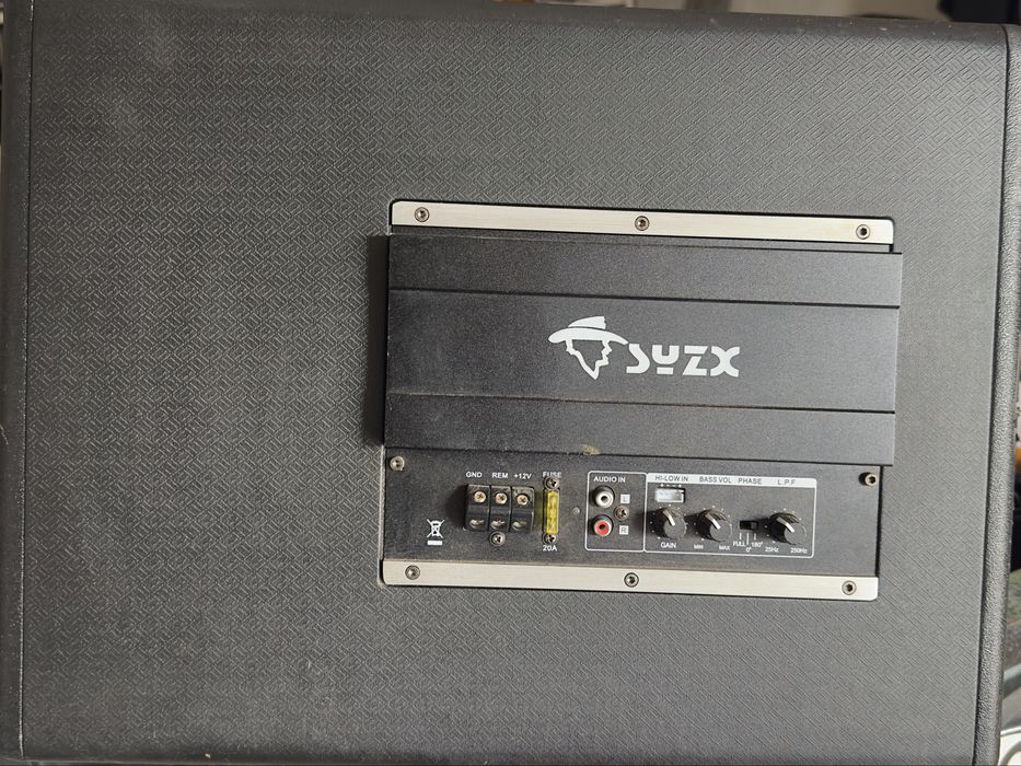 Сабвуфер в машину