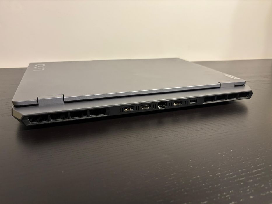 Laptop Gaming Lenovo LOQ RTX 4050 Ryzen 7 + Cooler Inclus