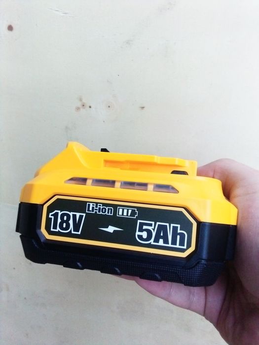 Аккумулятор DeWalt 5Ah батарея девольт 5Ач