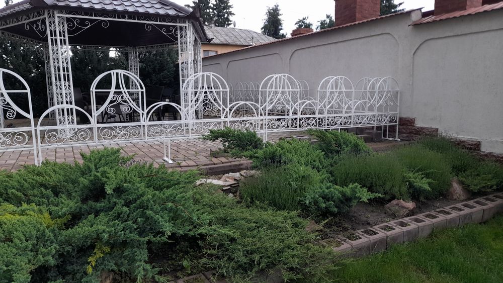 Vand suporturi flori .