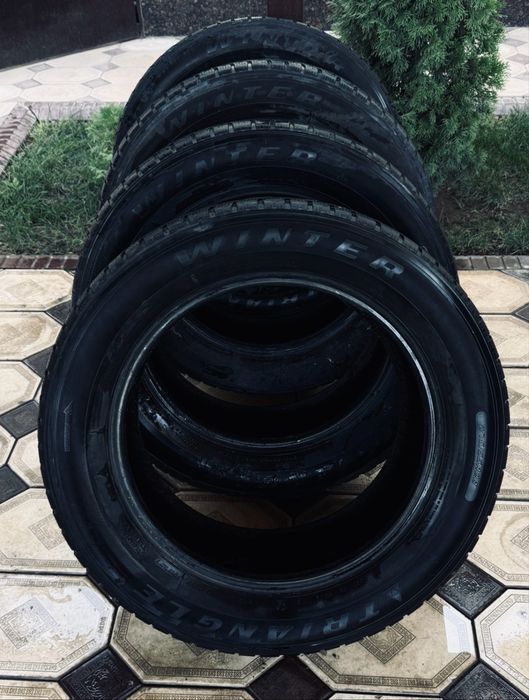 Комплект зимних шин Triangle   275/55/R20
