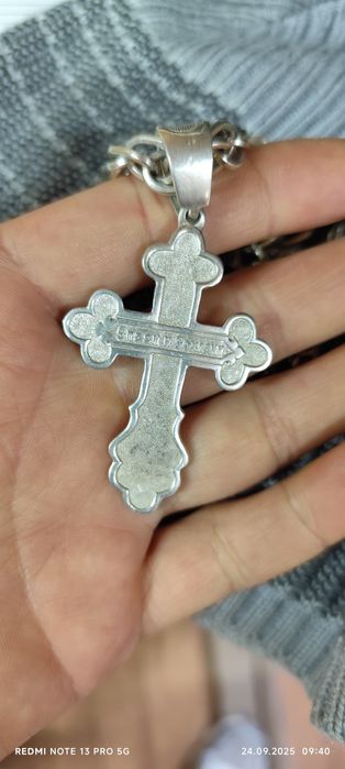 Продам крест серебро