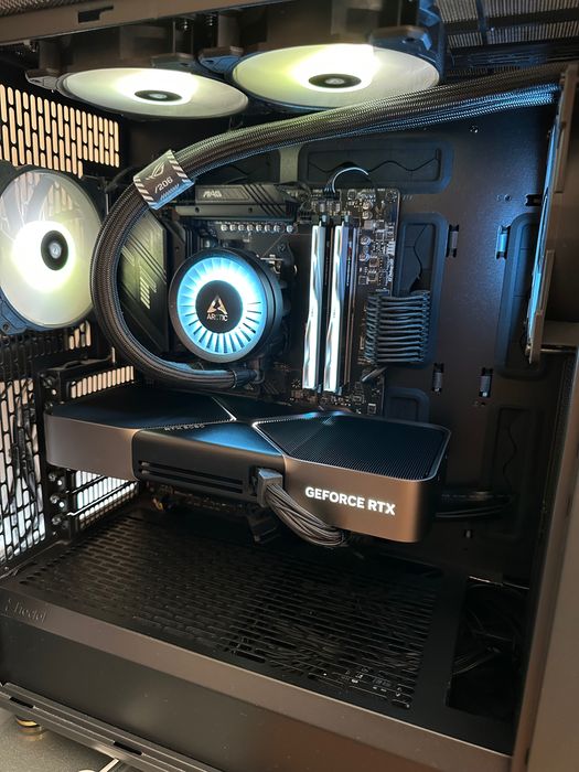 Nvidia RTX 5080 Founders Edition Видеокарта