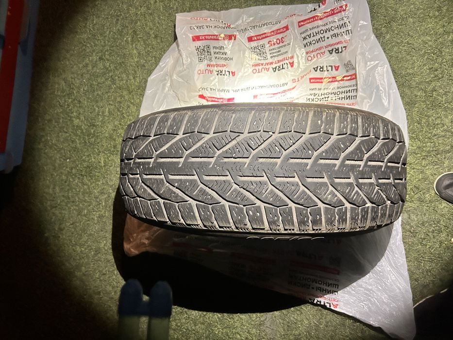 продам шины зимний размер 225/60 R17