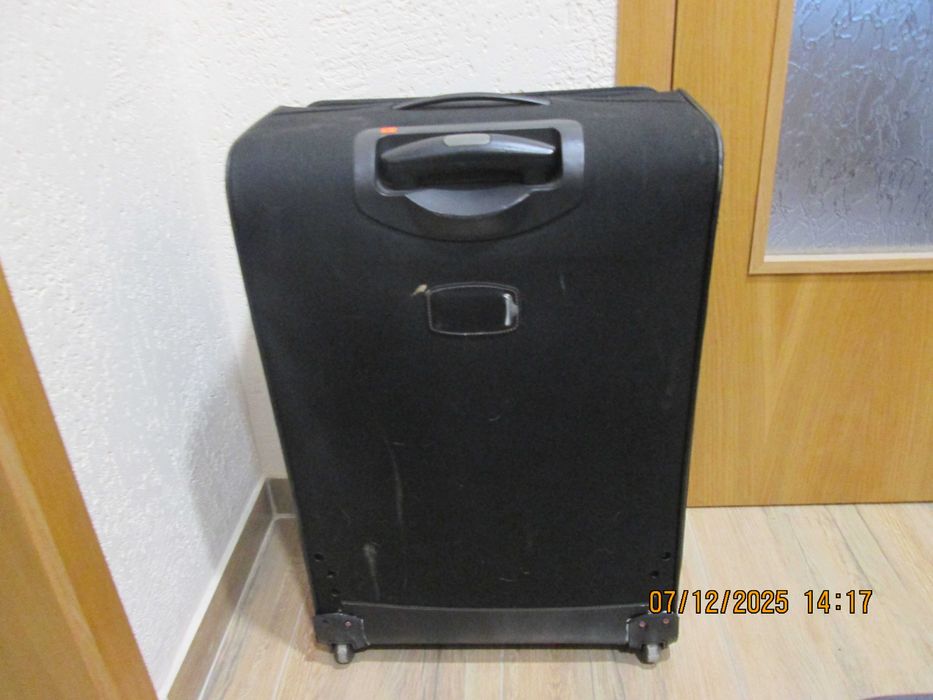 куфари различни размери