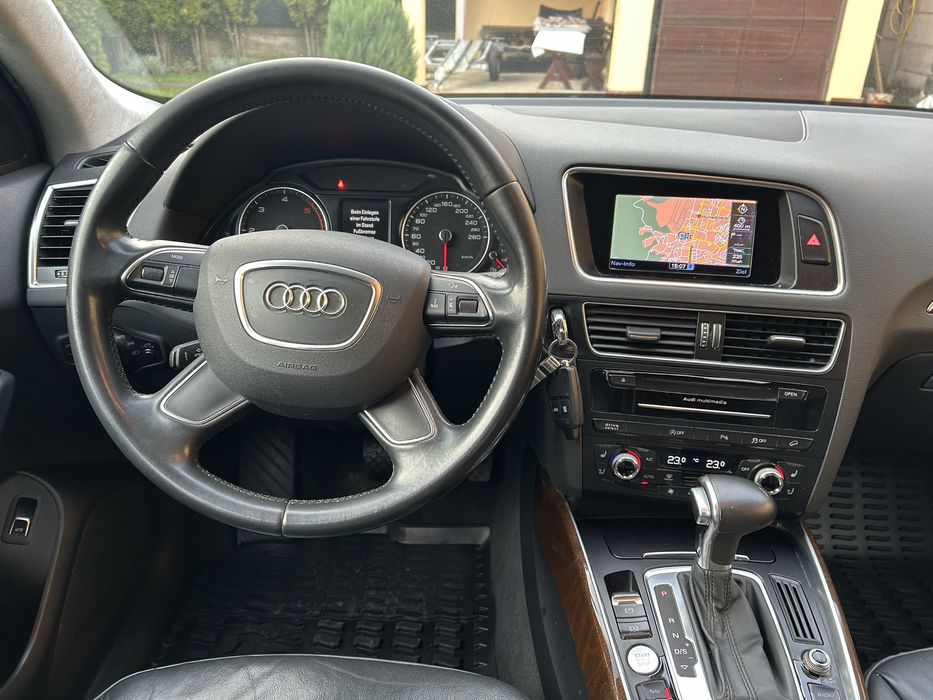 Vând Audi Q5 quattro 2.0 tdi Euro6