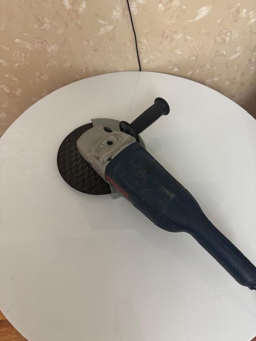 Болгарка марки Bosch 22-230 Н