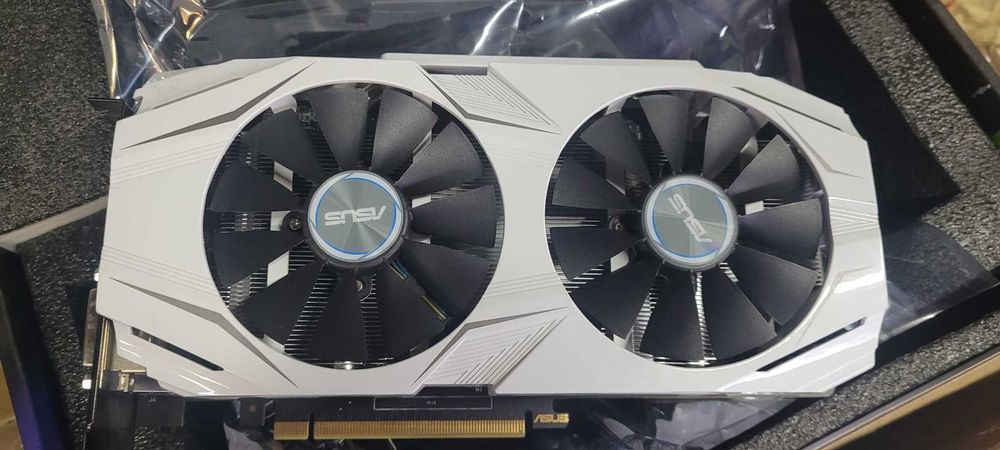 Placa video ASUS GeForce GTX 1060 Dual OC 3 GB GDDR5 192-bit