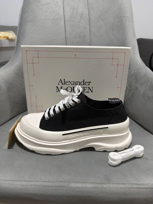 Alexander mqueen slick black