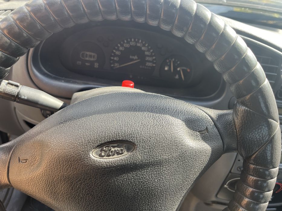 Ford fiesta 1.3