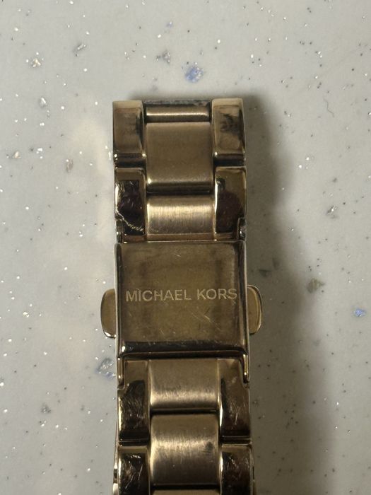 Часовник Michael Kors