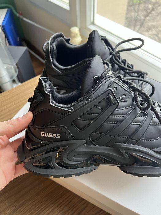 Мъжки обувки guess