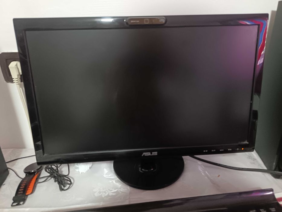 PC complet- AMD Phenom II X4, 8GB RAM, Radeon HD 7700