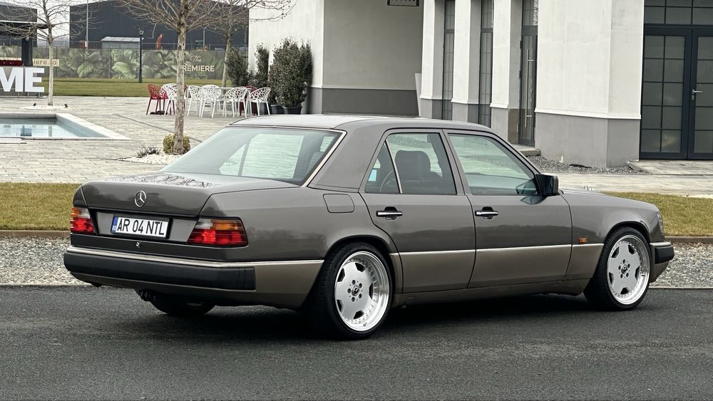 Mercedes benz w124