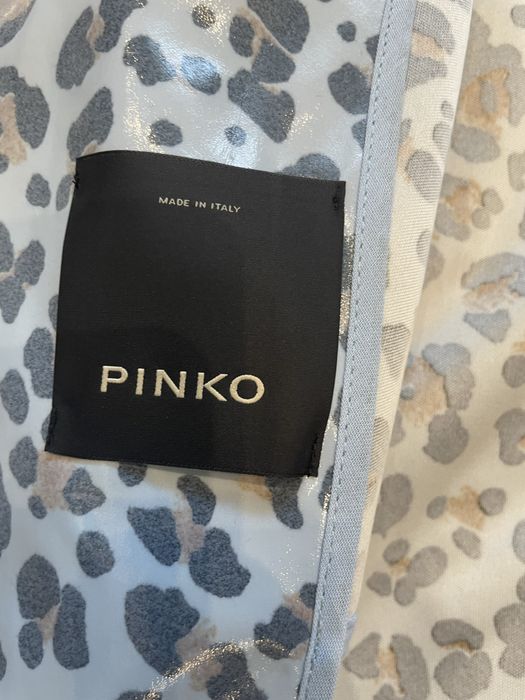 Тренчкот Pinko и жилетка Sinsey
