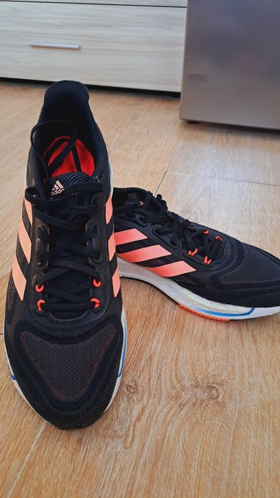 Adidas маратонки