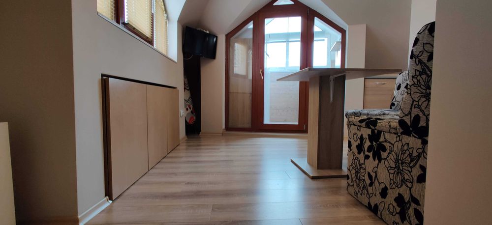 Дава се под наем Двустаен апартамент в Плевен, Широк център - 56 кв.м за 255 € - Снимка #3