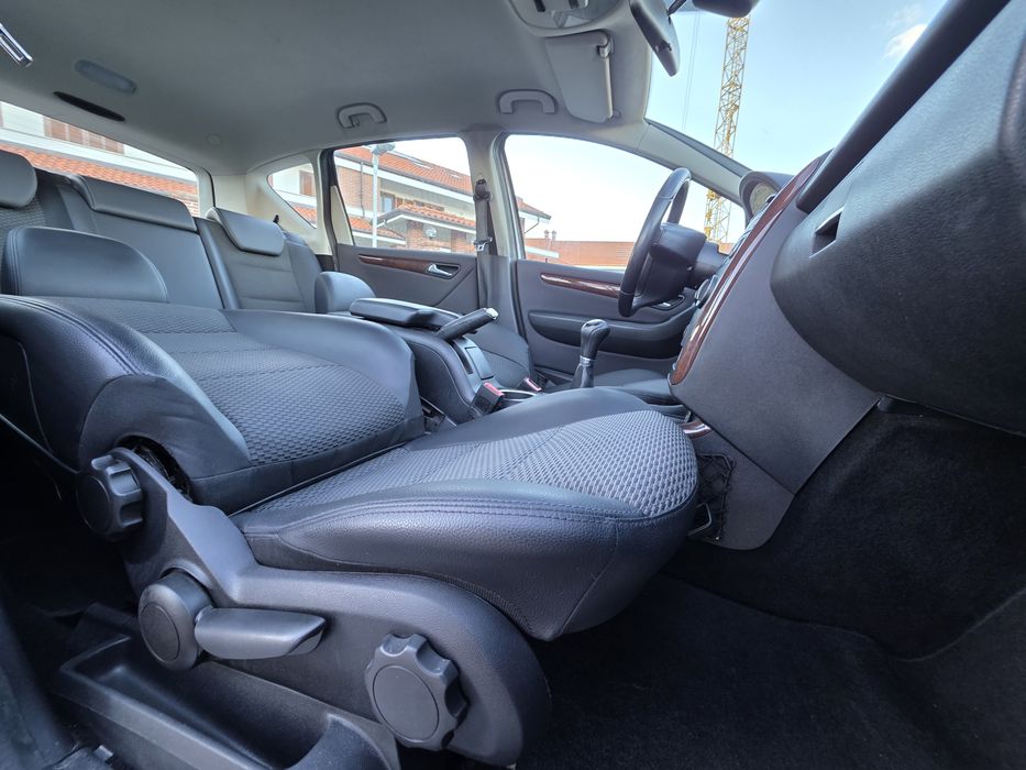 Mercedes-benz A180 2.0cdi 115cp 6 trepte A/c/Pilot/Senzori Parcare