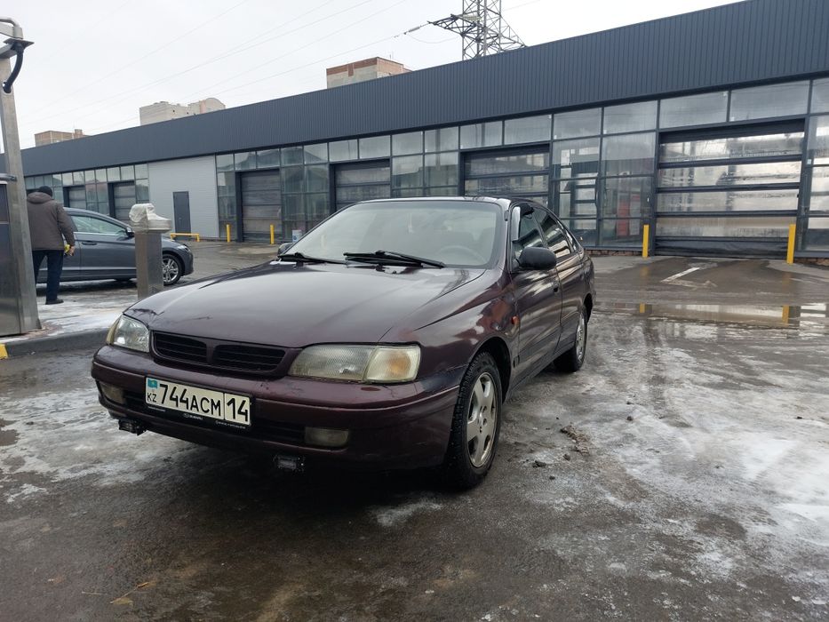 Продам Тойота карина е