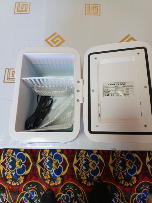 Продаю автомобильный холодильник