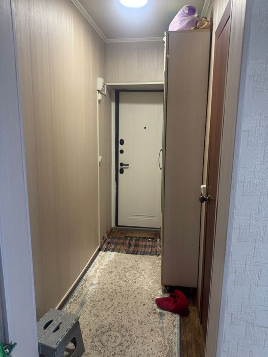 Продам 2 комнатный квартиру