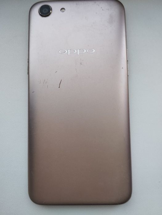 Oppo A83 (2018) телефон