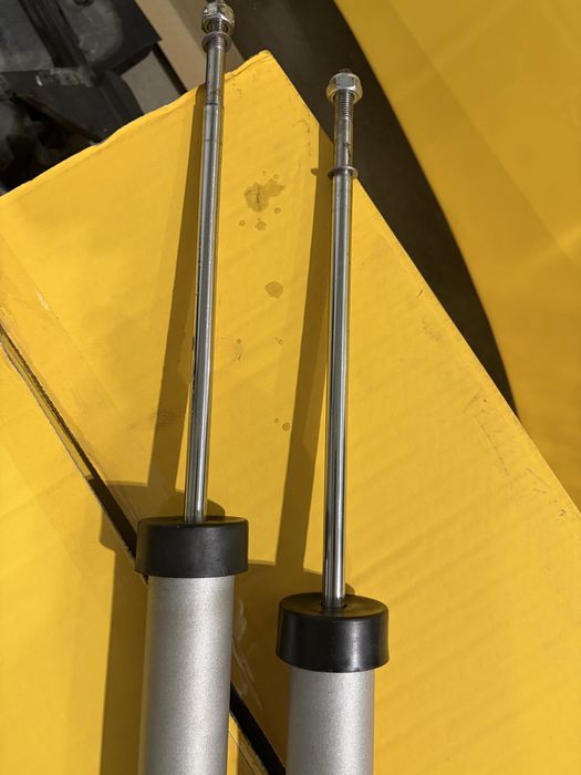 2 Amortizoare spate H&R - BMW e36/e46 , stare impecabila