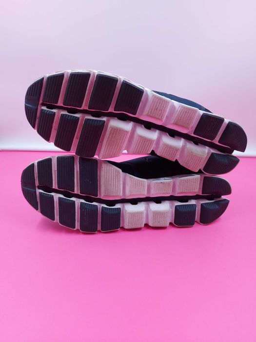 On Cloud Swiss Engineering номер 48 Оригинални мъжки маратонки