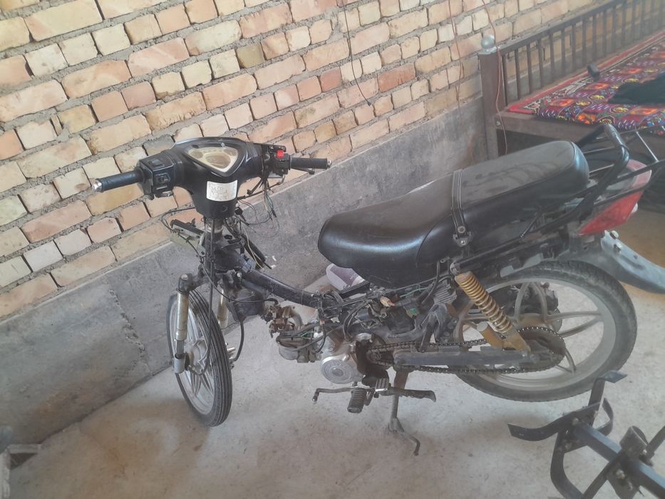Moped zip star yaponskiy