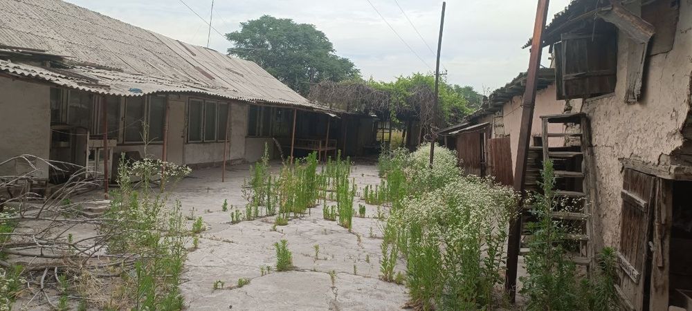 Земельный участок