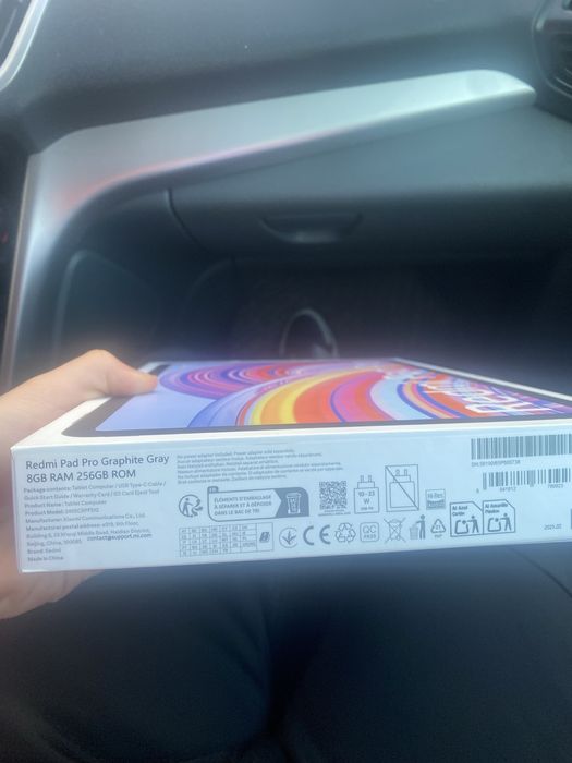 Redmi pad pro 256gb 8 ram utilizata fosrte putin