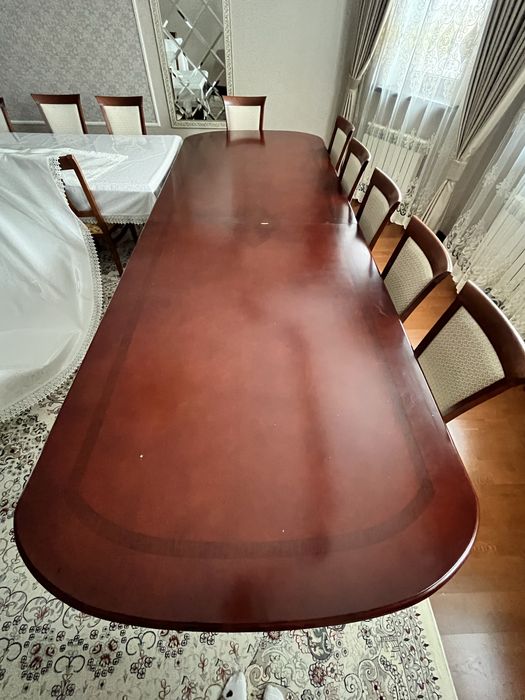 Стол для гостиной