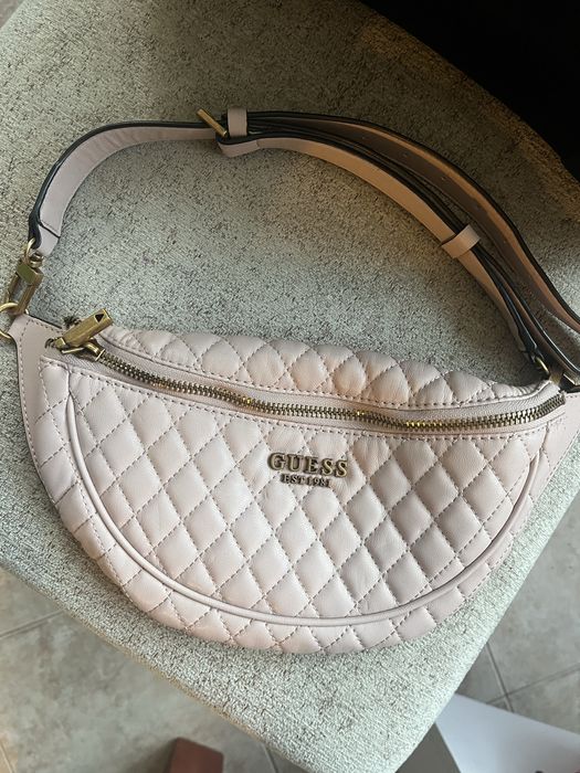 Дамска чанта guess
