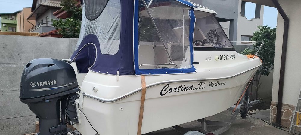 Cabinata 2018 full echipata de vanzare