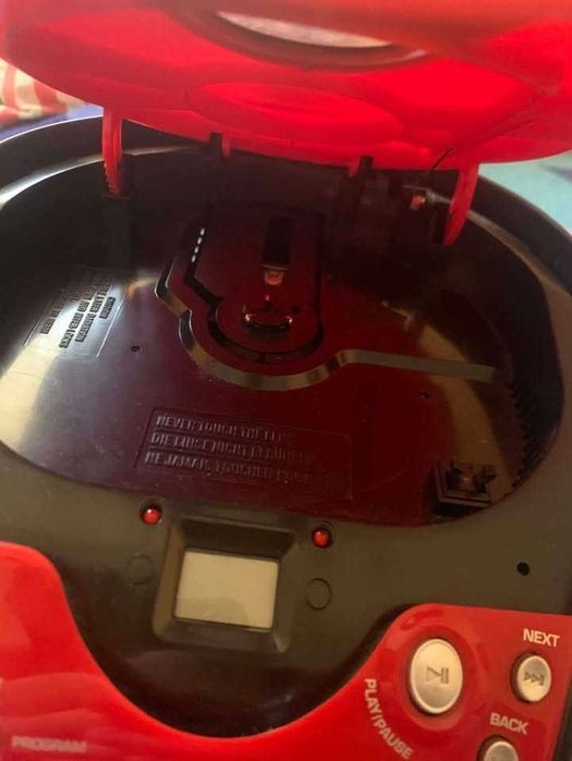 CD Player si Radio Lenco