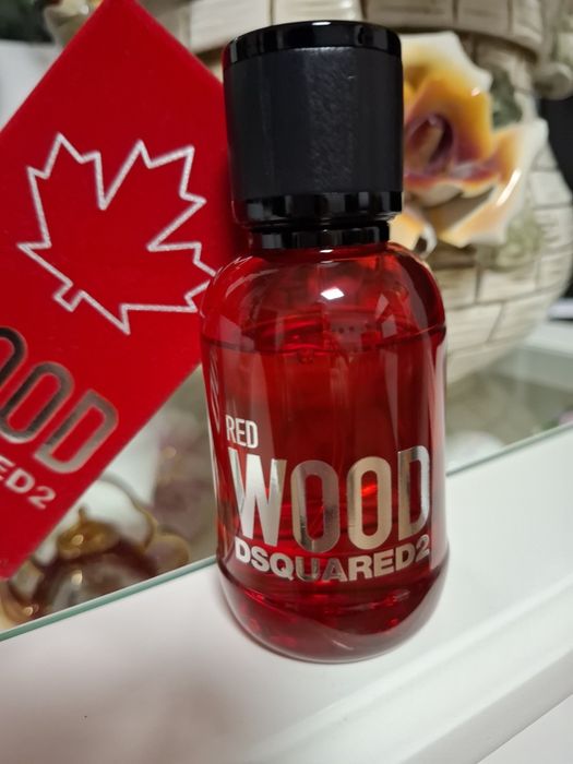 Дамска тоалетна вода Dsquared2 Red Wood 50ml