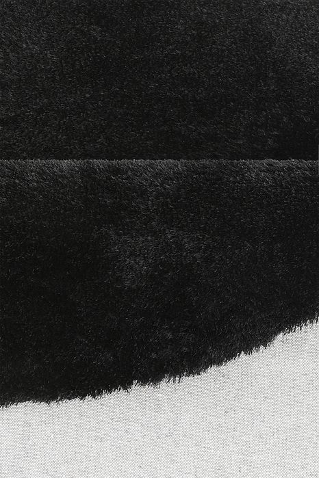 Covor Dana rotund, fir inalt si moale, negru, diametru 140 cm