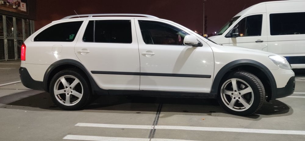 Scoda Octavia Scout 2012