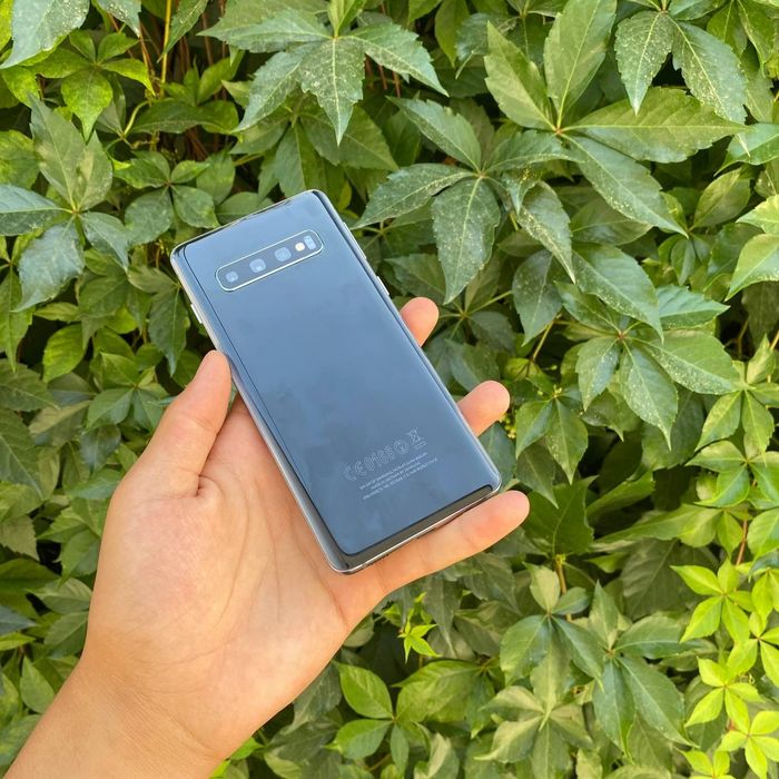 Samsung Galaxy S10 srochni sotiladi