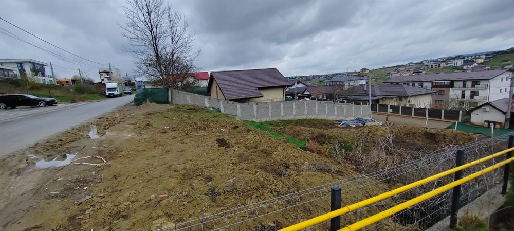 Teren intravilan Hlincea Mănăstirea Cetățuia 790mp | 2 deschideri