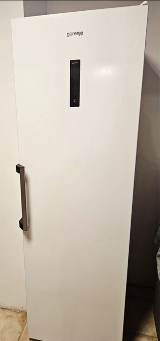 Vând frigider GORENJE nou,cu o usa,398 l, Inalțime 185 cm